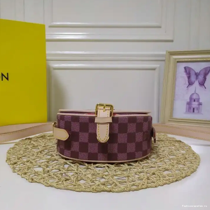Fashionrepsfam ru LV Bags 20B570008 0713